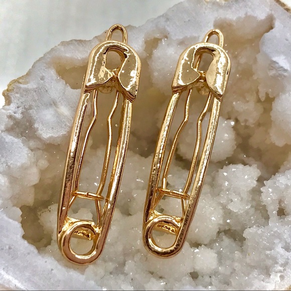 🧷🧷Gold Safety Pin Barrettes🧷🧷 - Picture 2 of 6